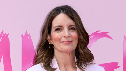 Tina Fey towers over husband on glamorous New York date night