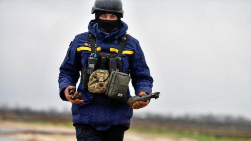 Ukraine: Gefährlicher Einsatz – Unsere Reporter bei Minensuchern in Cherson