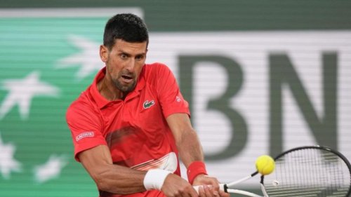 Titelverteidiger Djokovic bei French Open ohne Mühe weiter