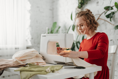 Score Bargain Travel Gear: 10 Practical Tips from HPL