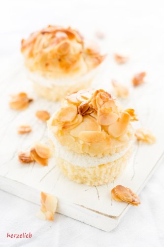 Rezept für Bienenstich-Muffins - fast noch besser als vom Blech!