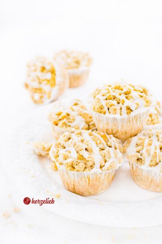 Apfelmuffins Rezept – Apfelkuchen mit Zimt und Streuseln ganz handlich!
