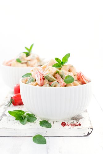 Tortellini Salat Rezept - leckerer Nudelsalat mal anders!