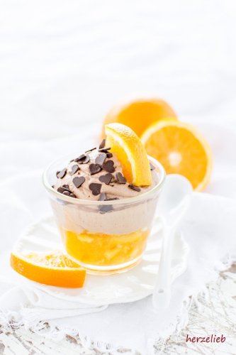 Schokoladen-Mousse mit Orangenkompott – Dessert-Liebling