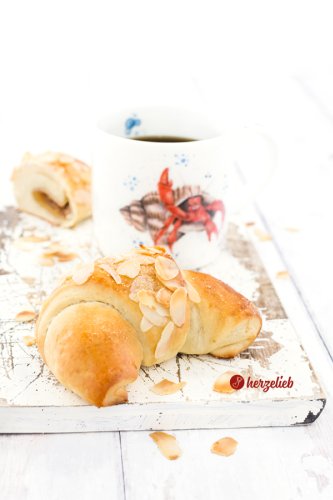 Skagenshorn Rezept – dänisches Hefehörnchen mit Marzipan