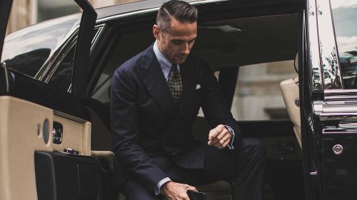 10 Traits of Highly Confident Men | He Spoke Style