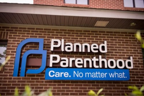 Man who fired BBs at Planned Parenthood clinic in Pasadena to plead guilty