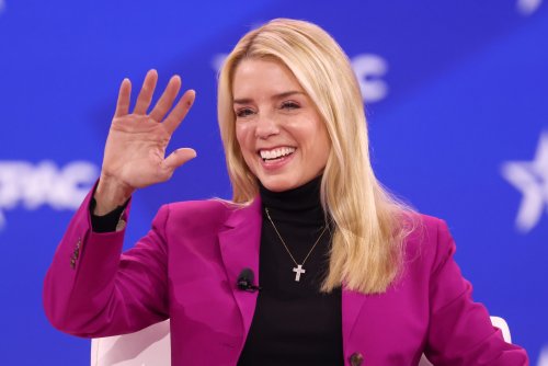 U.S. AG Pam Bondi sold more than $1 Million in Trump Media stock the day Trump announced sweeping tariffs