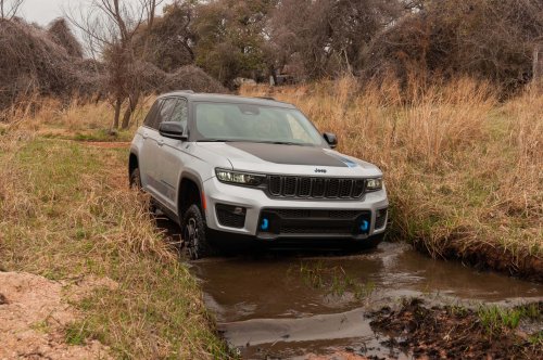 First drive review: 2022 Jeep Grand Cherokee 4xe delivers power with efficiency