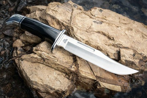 The Best Bowie Knives That Money Can Buy
