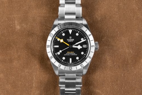 Review: Tudor Black Bay Pro Watch Brings Everyday Wearability To The Collection