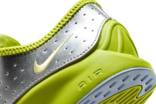 In Its Oldest & Boldest Colorway, Nike's Lowkey Running Sneaker Still Stuns