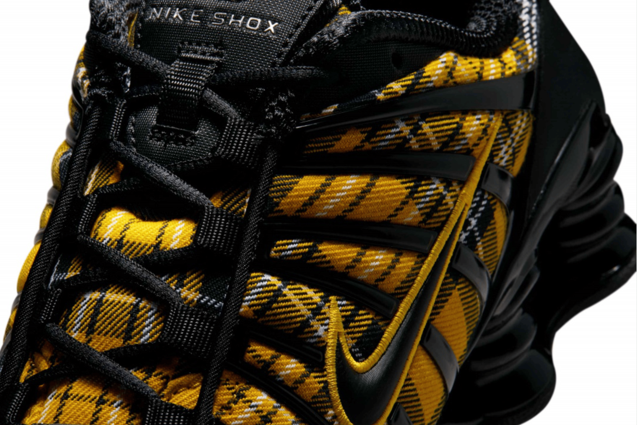 Nike's High-Powered Shox Sneaker Just Played the Clueless Card