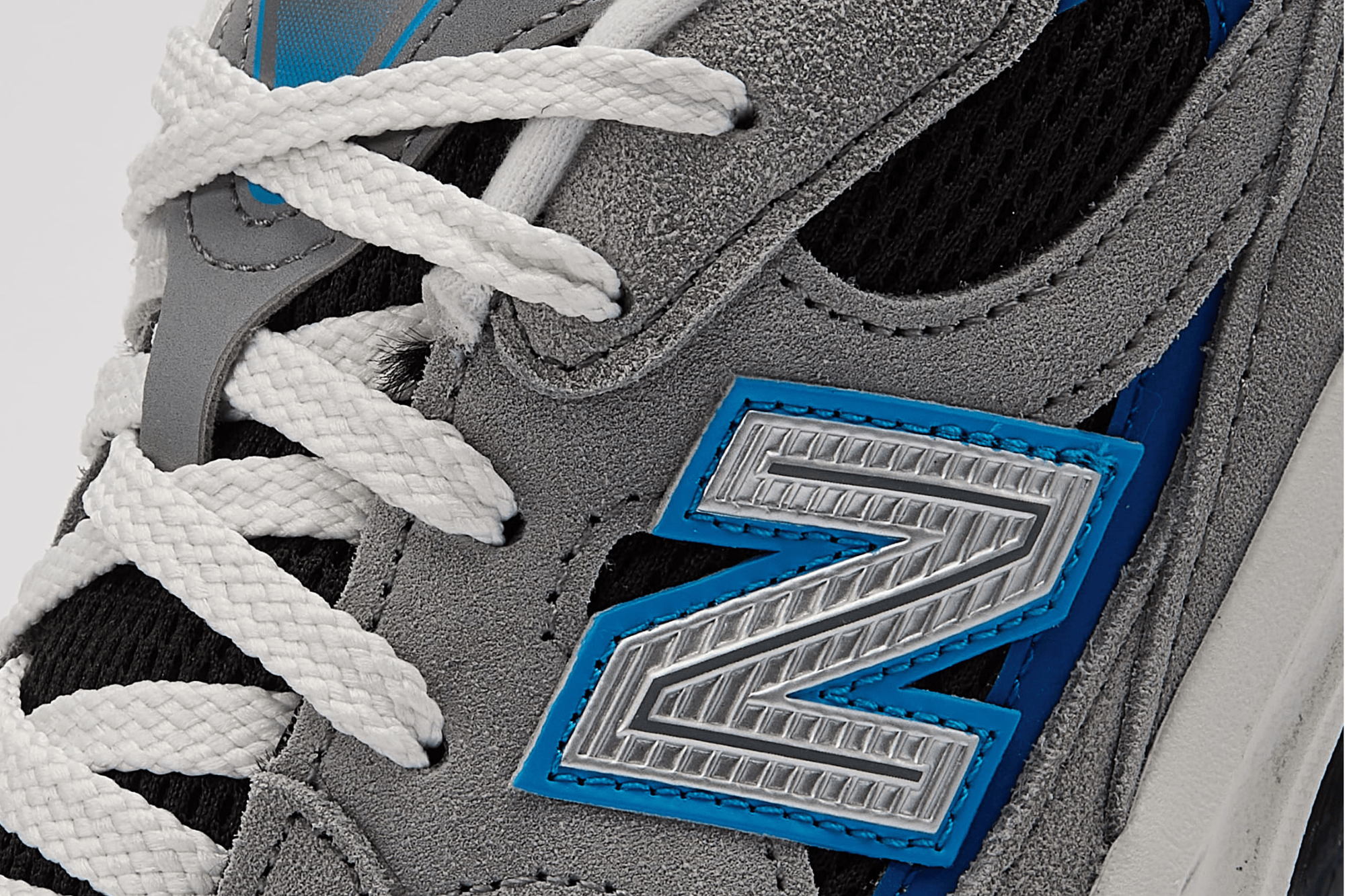 New Balance's Soft-Toned Dad Shoe Is Bringing the Bulk Back