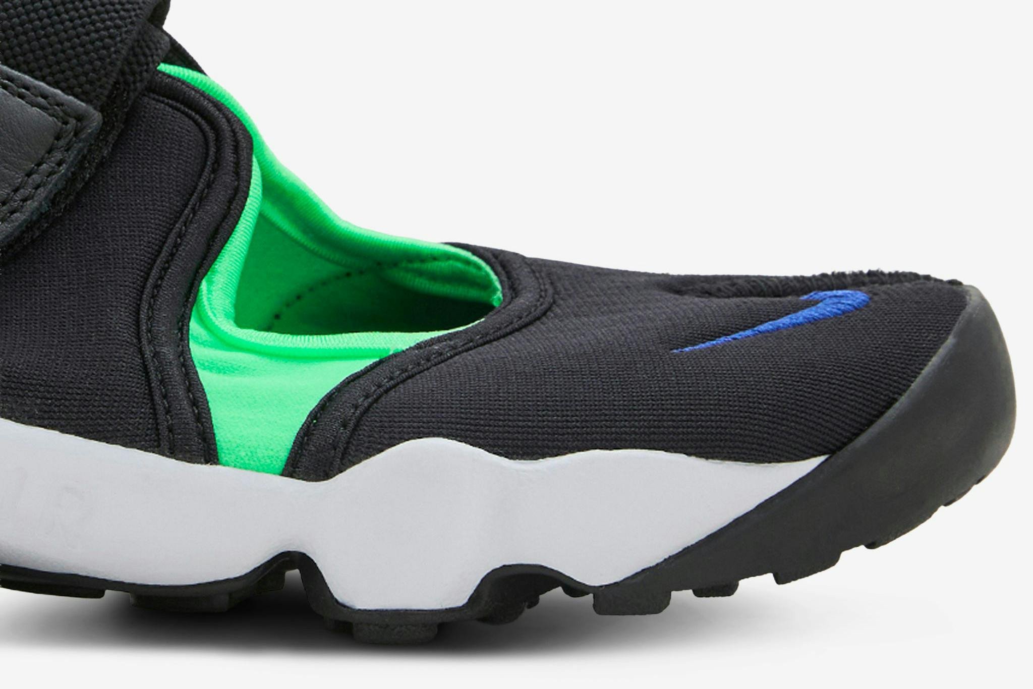 Nike’s Weird Toe Shoe Gets Genuinely Good Colorways