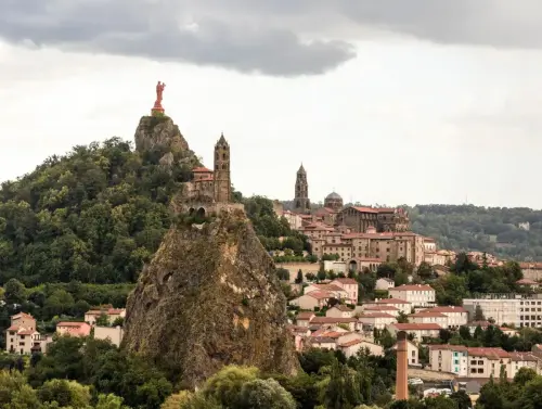 Le Puy en Velay Sehenswürdigkeiten - Highlights der schönen Pilgerstadt