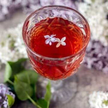 How to Make Lilac Wine