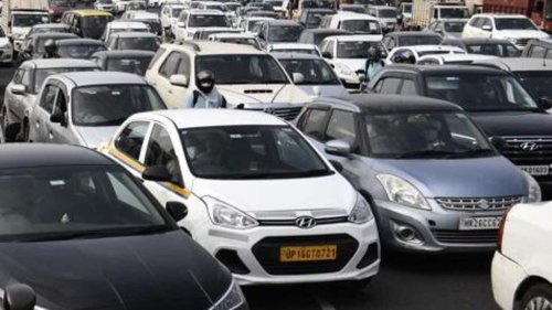Vehicles stranded for over three hours in heavy traffic in this state