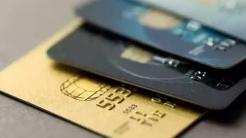 Should you use a personal loan to pay off credit card bills? Pros and cons here