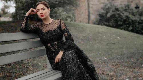 Actor Mahira Khan reacts to criticism of her attending awards in Canada after Pakistan floods: 'Unkind commentary...'
