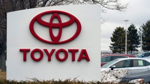 Toyota to cut global production plan by one lakh in June amid chip crisis