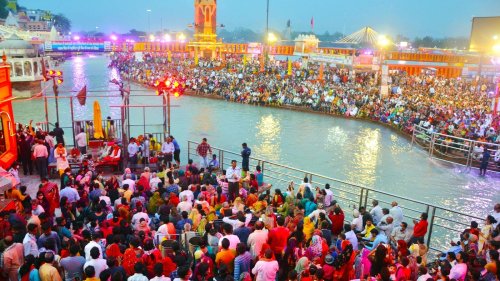 Huge crowd gathers for Kumbh Mela in Haridwar, police say difficult to ensure social distancing