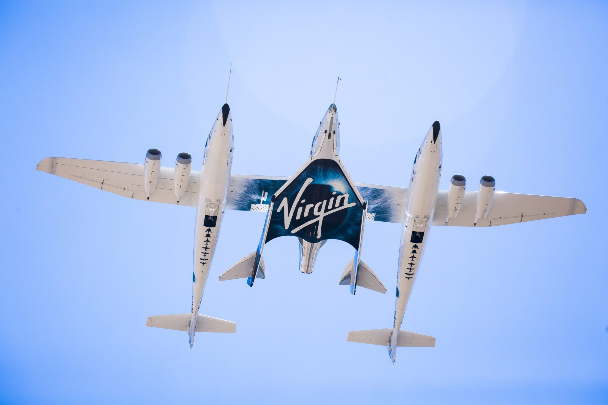 Virgin Galactic por fin pone fecha de inicio a sus vuelos comerciales al espacio