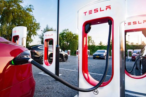 Tesla abre sus Superchargers en España a todas las marcas de coches