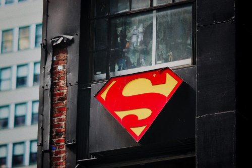 Nistagmo: la curiosa afección del actor que hará del padre de Clark Kent