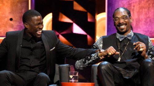 Kevin Hart Does Hilarious Snoop Dogg Impression While Sharing Bizarre Weed Story