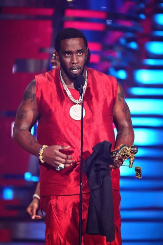 Cassie Says Diddy’s Pressing For Her Memoir and Money Statements
