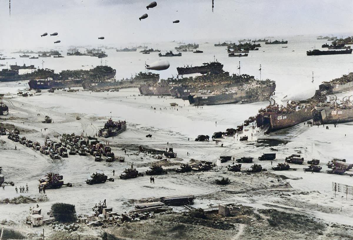 D-Day in Pictures: Dramatic Photos of the Normandy Landings