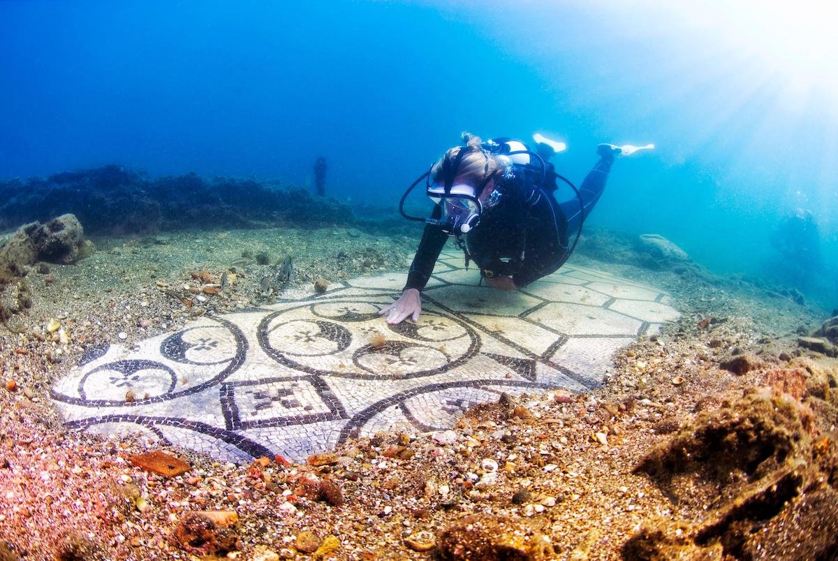 Under the Sea: Photos of 5 Sunken Cities in the Mediterranean