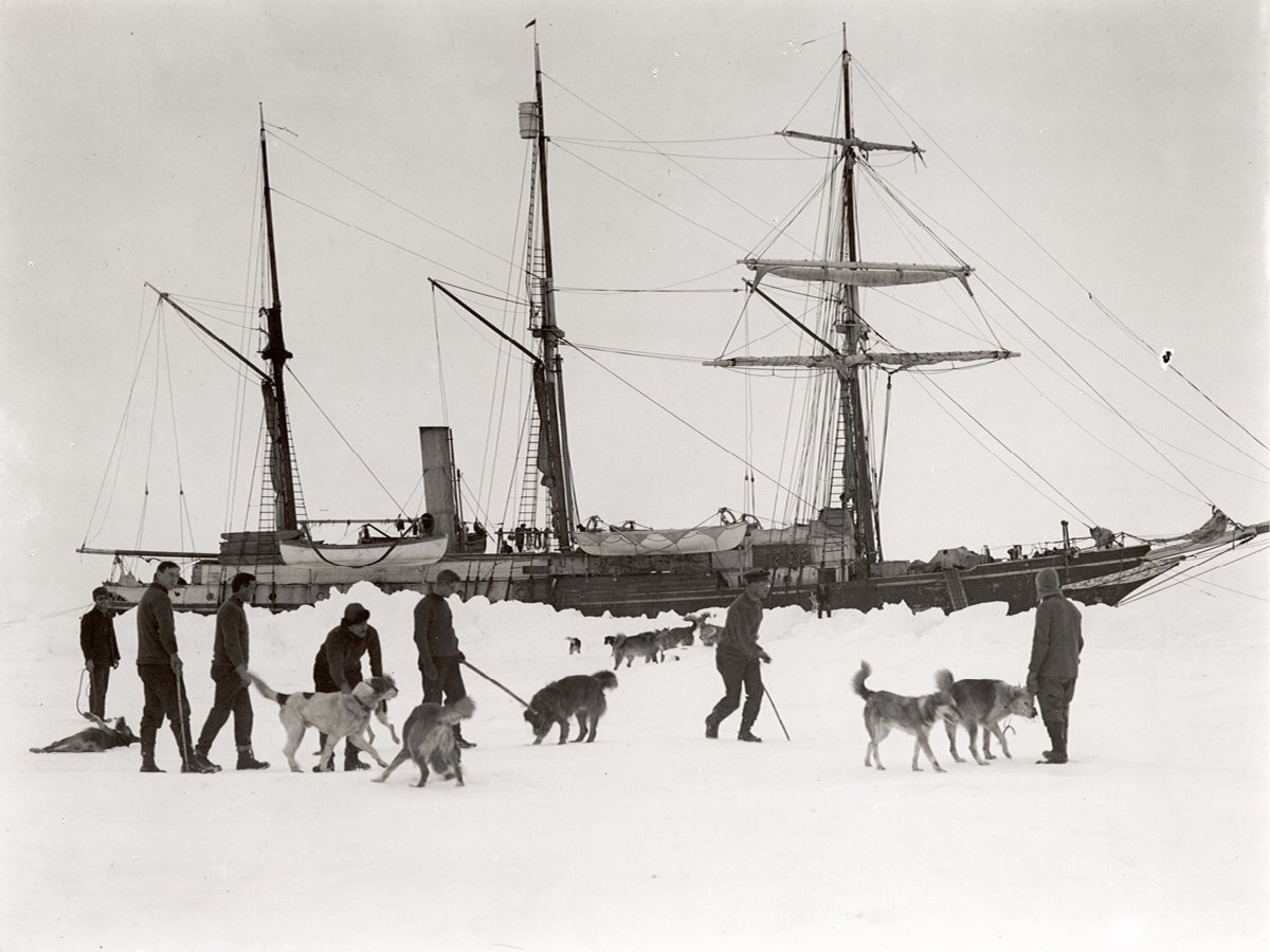 Scenes of Struggle: Photos of Shackleton’s Disastrous Endurance Expedition