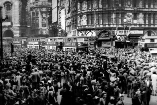 When Was VE Day, and What Was It like to Celebrate It in Britain?