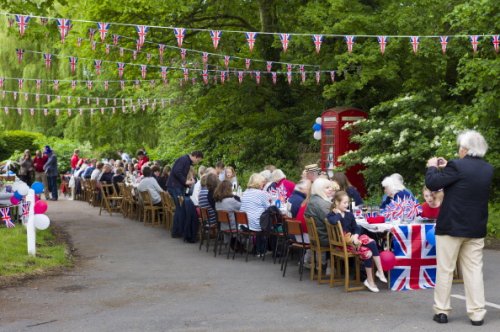 Stunning Platinum Jubilee decorations and ideas for a royally good party