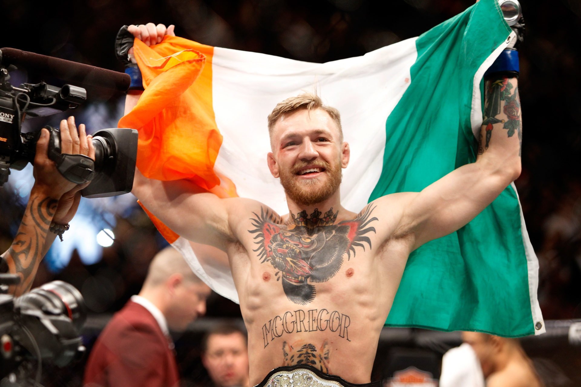 When does The Ultimate Fighter (TUF) 31 release featuring Conor McGregor?