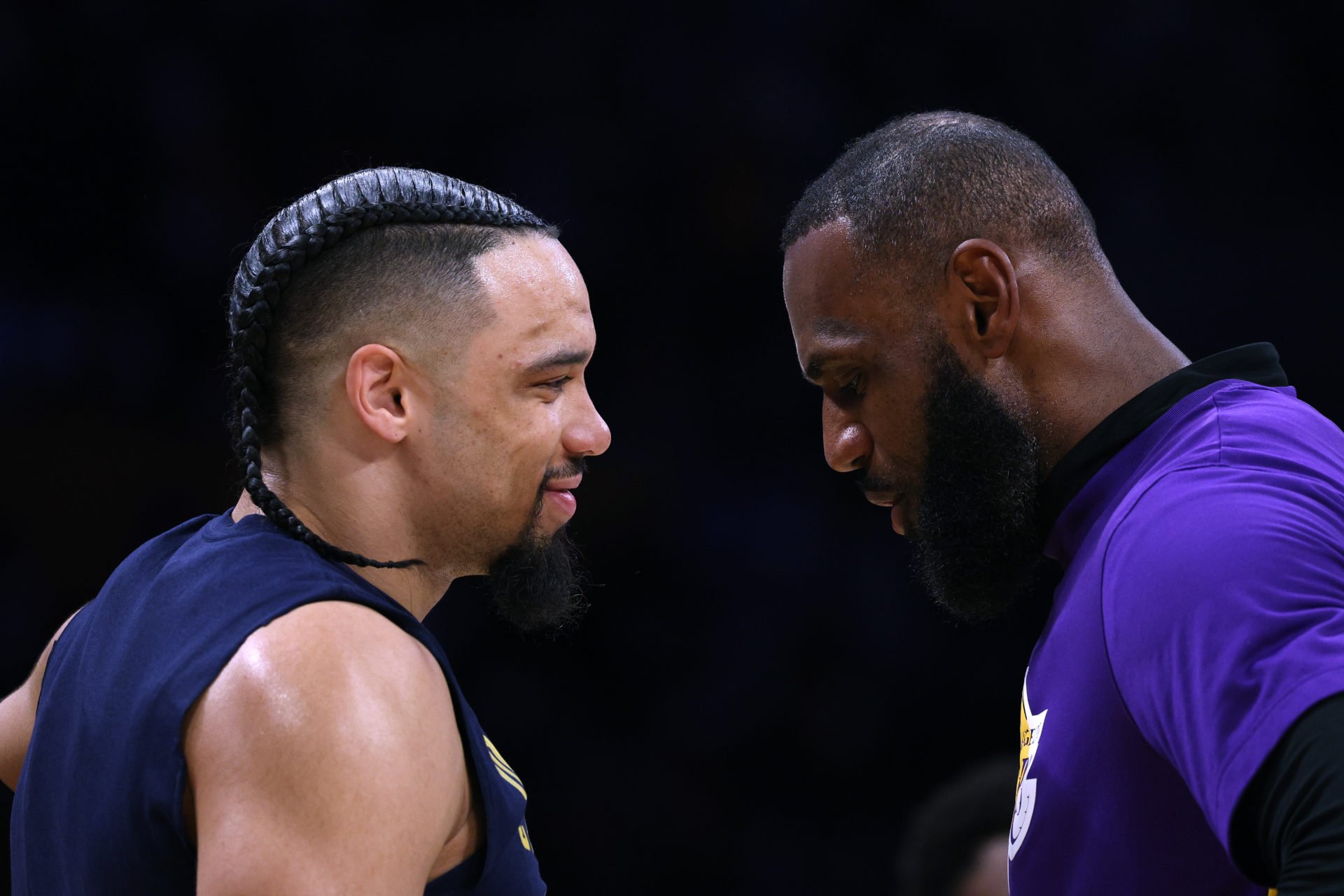 Bizarre Photo Of Steph Curry And Lebron James Kissing Truly Baffles Fans Flipboard