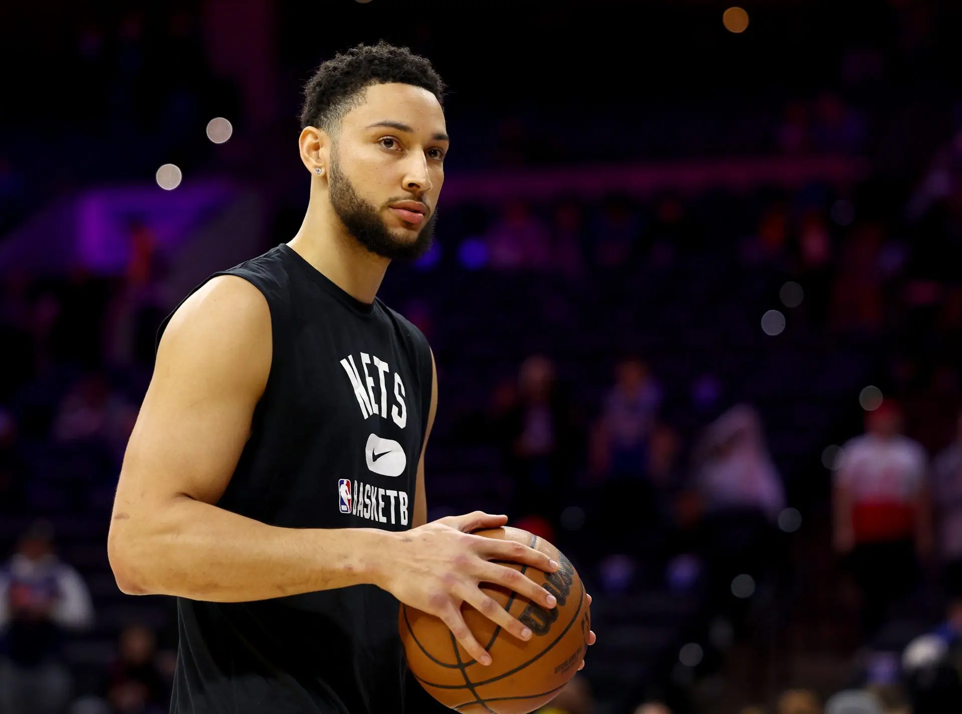 Ben Simmons wears very expensive Louis Vuitton sweater to Sixers game