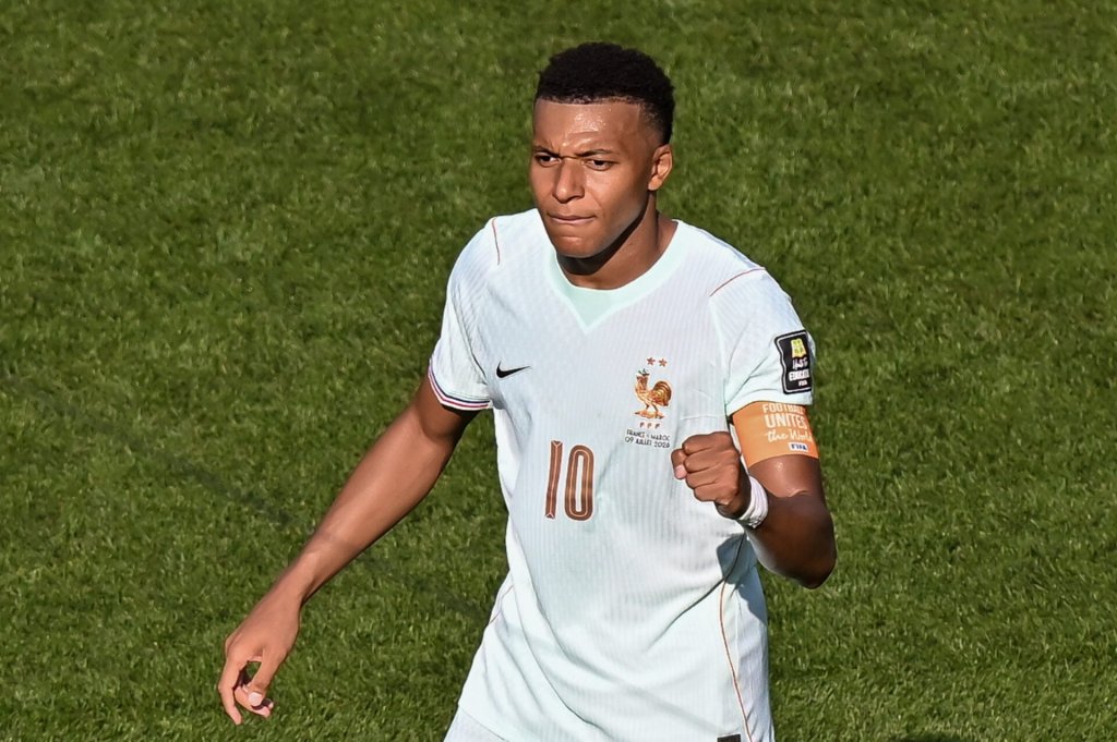 Kylian Mbappe - cover
