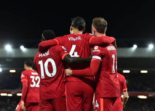 Liverpool's Van Dijk told ‘don’t get involved’ amid criticism from legend van Basten