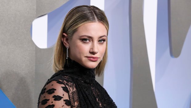 Lili Reinhart Strips Down For Gorgeous Topless Photo In Venice Trending News