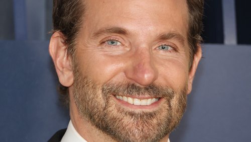 Bradley Cooper Reveals Why He’s ‘Totally’ Comfortable Being Naked in His House Amid Gigi Hadid Romance