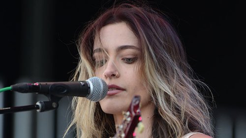 Paris Jackson Rocks Out In Crop Top As She Performs At BottleRock Napa Valley Festival: Photos