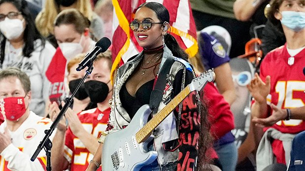 H.E.R. Sings Incredible Rendition Of ‘America The Beautiful’ At Super Bowl LV In Bedazzled Jacket & Sparkly Jeans