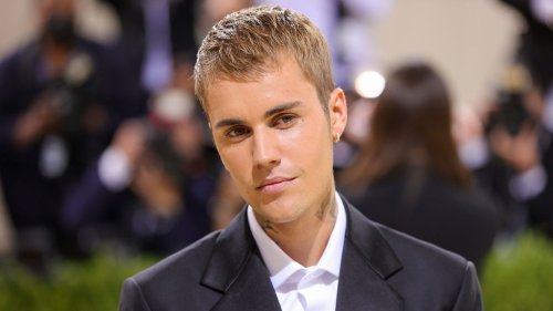 Justin Bieber Reveals He Has “Full Paralysis” on One Side of His Face Due to Ramsay Hunt Syndrome