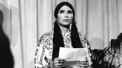 Sacheen littlefeather who delivered brando s oscar rejection speech dies at 75 flipboard