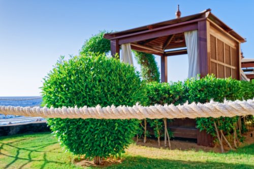 Curtains for a Pergola: Bringing Style and Function to Your Private Oasis