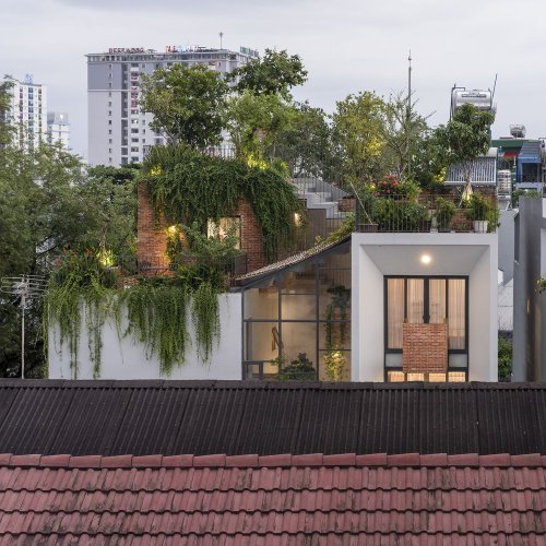 A Beautiful City House With Its Own Botanical Garden On The Rooftop