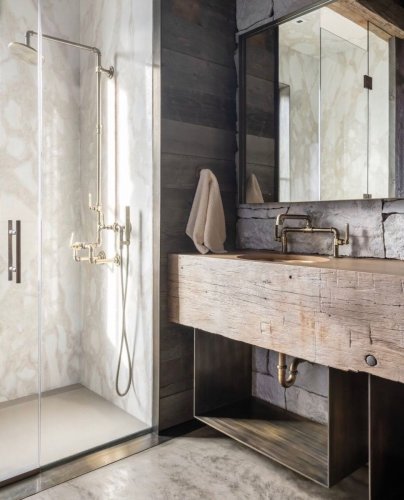 Cabin Bathrooms With Rustic Charm and Natural Style